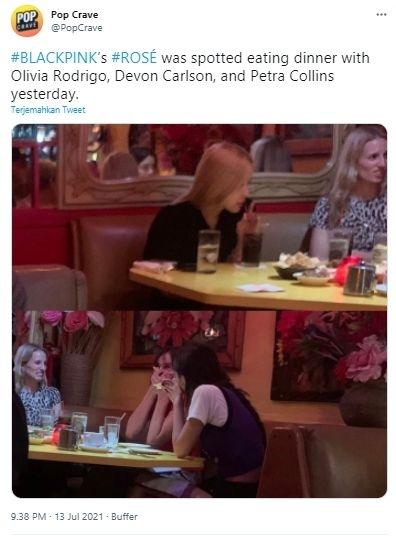 Rose BLACKPINK makan bareng Olivia Rodrigo (Twitter.com)