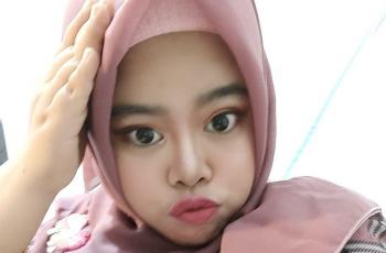 Video: Pose Ngantuk Kekeyi Dituding Nggak Sopan