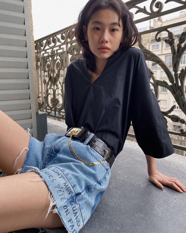 Jung Ho Yeon (Instagram/@hoooooyeony)