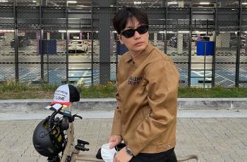 9 Potret Terbaru Lee Dong Hwi, Aktor Reply 1988 Kencani Pemain Squid Game