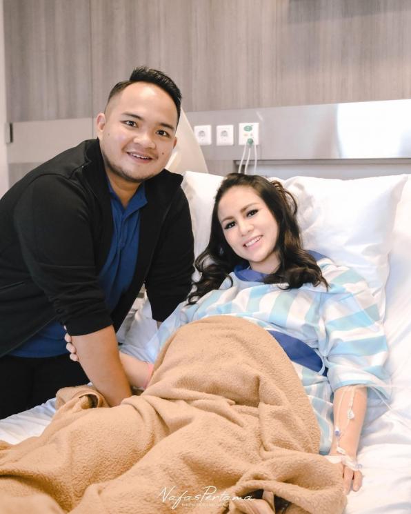 Sumber Kekayaan Suami Momo Geisha (Instagram/@therealmomogeisha)