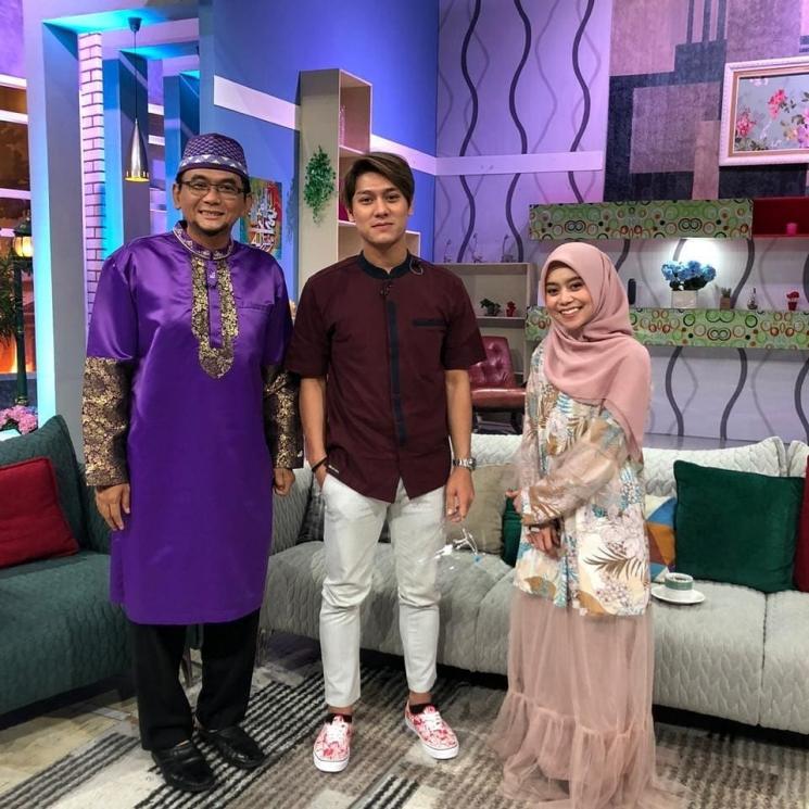 Ustaz Subki Al Bughury bersama Lesti Kejora dan Rizky Billar. (Instagram/subkialbughury_)