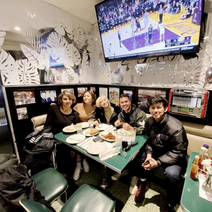 Artis Double Date Bareng Saudara Kandung (Instagram/@rinni_w)