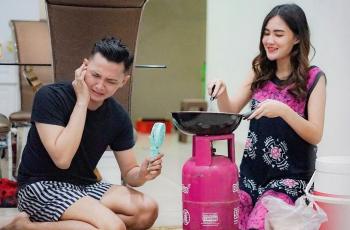 9 Potret Rumah Nella Kharisma dan Dory Harsa, Elegan dan Bikin Nyaman!