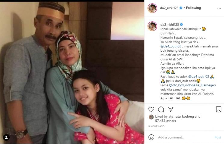 Rizki DA berduka atas meninggalnya ibunda Putri DA. (Instagram/da2_rizki123)