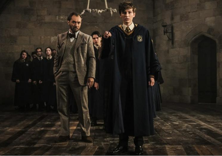Fakta Fantastic Beasts 3: The Secrets of Dumbledore (IMDb)