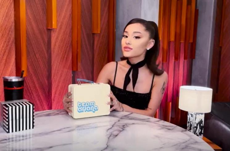 Potret Ariana Grande Jadi Juri di The Voice. (Instagram/nbcthevoice)