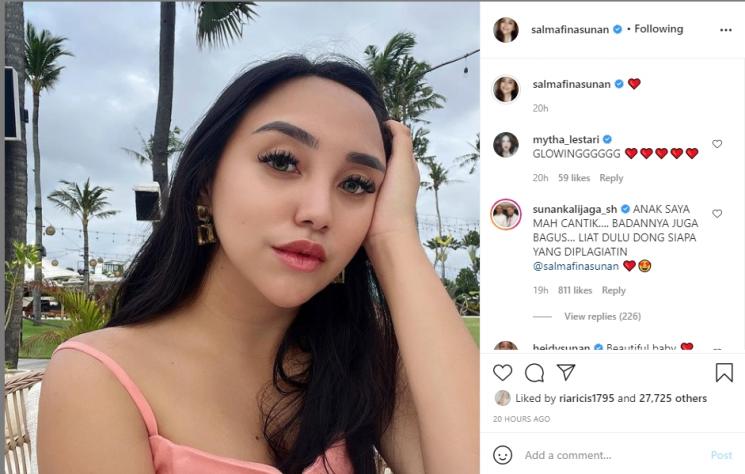 Salmafina Sunan ngakak lihat Sunan Kalijaga tirukan Ayah Rozak. (Instagram/salmafinasunan)