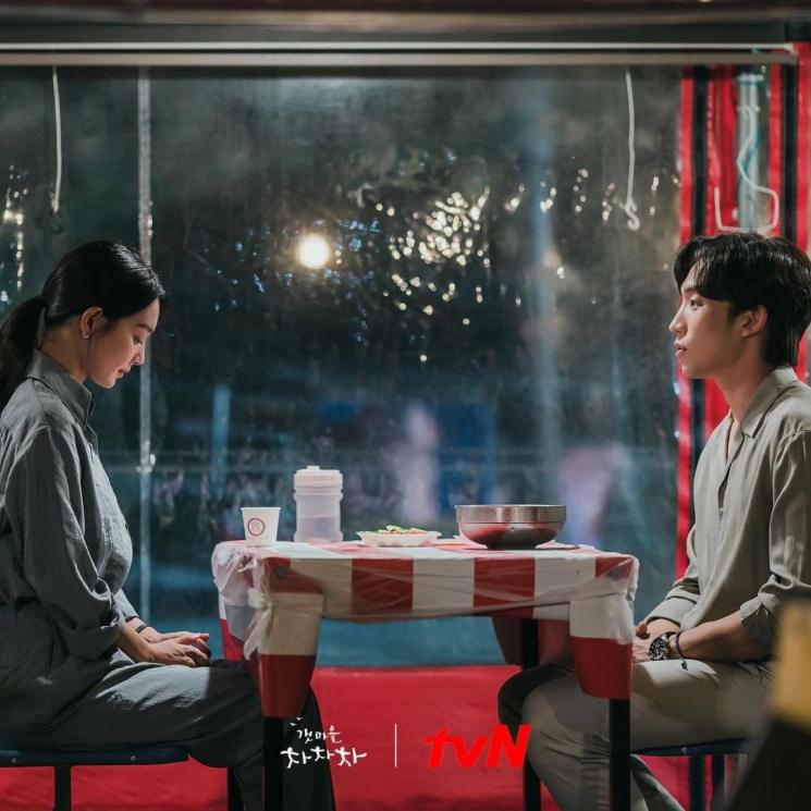 Hometown Cha-Cha-Cha (Instagram/@tvndrama.official)