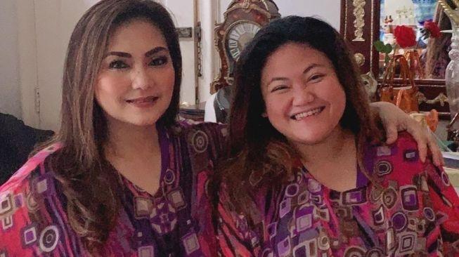 Nia Daniaty dan Olivia Nathania. (Instagram/niadaniatynew)