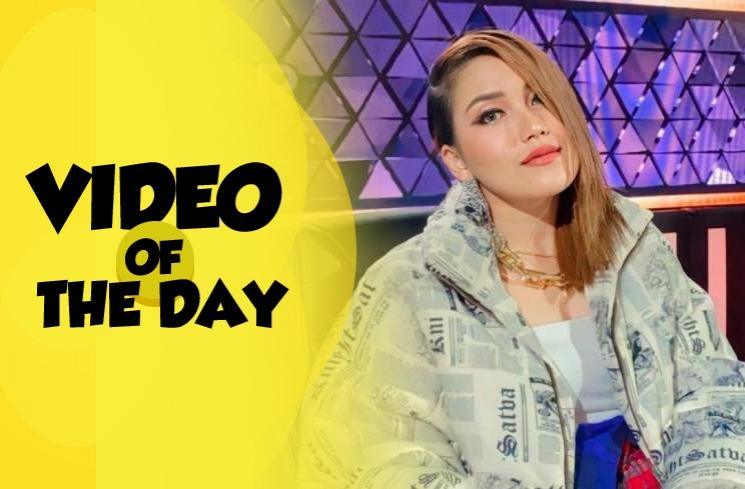 Video of The Day: Ayu Ting Ting Ketemuan dengan WO, Ria Ricis Syok Diberi Seserahan Mewah