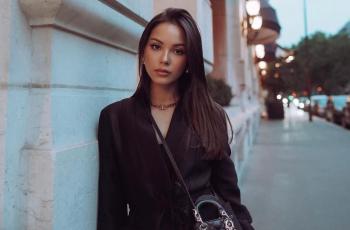 6 Potret Body Goals Alyssa Daguise Saat Pakai Bikini di Pantai, Bikin Envy