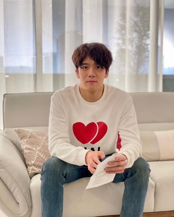 Artis Jadi Orang Korea Utara di Drakor - Ha Seok Jin (Instagram/haseokjin)
