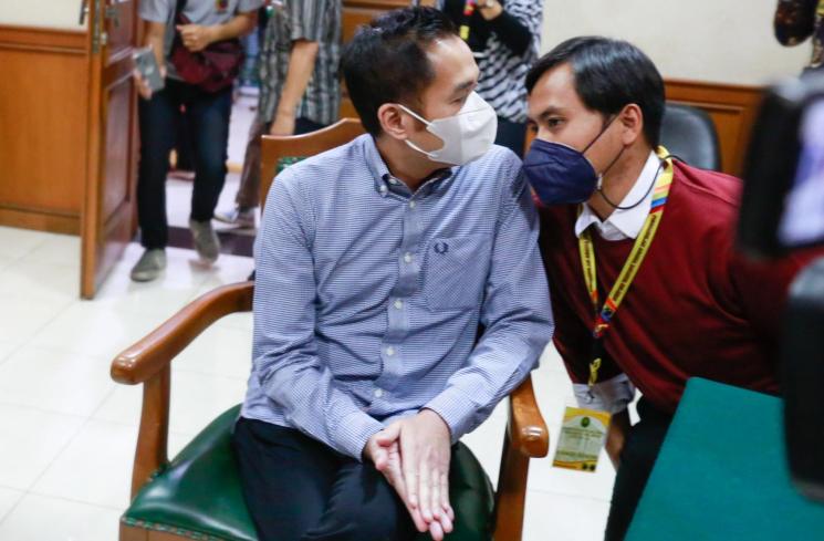 Ririn Dwi Ariyanti dan Aldi Bragi menjalani sidang perceraian. (MataMata.com/Alfian Winanto)
