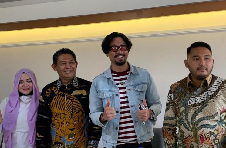 Denny Sumargo didampingi tim pengacara [MataMata.com/Evi Ariska]