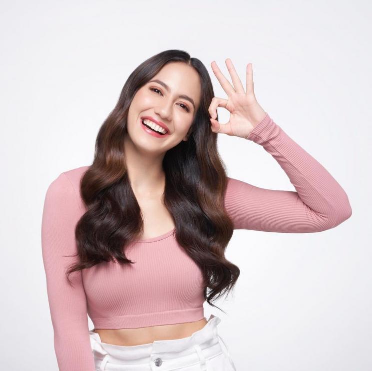 Artis Bangun Masjid (instagram/@pevpearce)