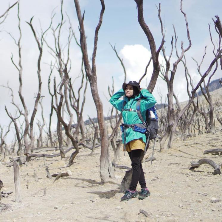 Artis Wanita Hobi Naik Gunung (Instagram/@arafahrianti)