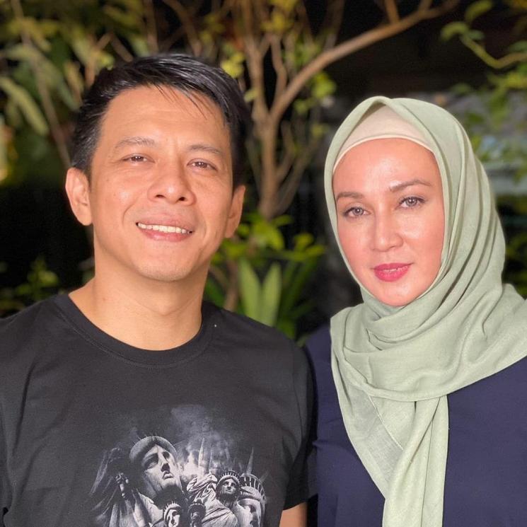 Dina Lorenza bersama Ariel NOAH. (Instagram/dina_keke_windy)