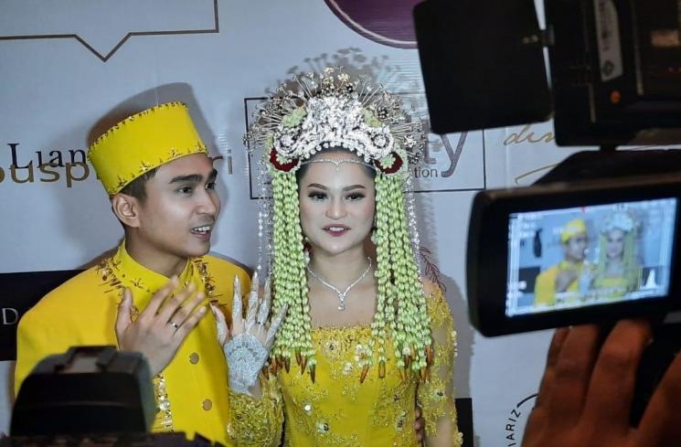 Lutfi Agizal dan Nadya Indry resmi menikah, Sabtu (9/10/2021). [MataMata.com/Ismail]