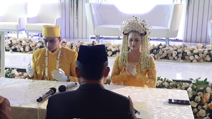 Lutfi Agizal dan Nadya Indry resmi menikah, Sabtu (9/10/2021). [MataMata.com/Ismail]