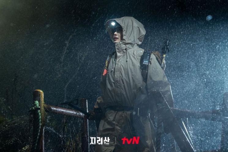 Pesona Jun Ji Hyun di Jirisan (Instagram/@tvn_drama)