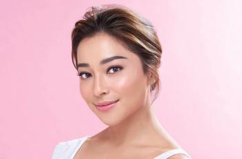 Gaya Nikita Willy Gendong Baby Izz di Pinggir Jalan Disorot: Mommy Rasa Kakak