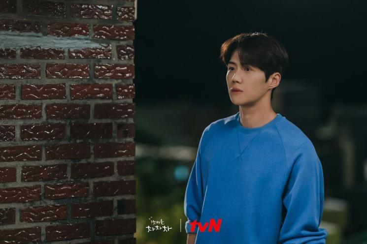 Hometown Cha-Cha-Cha (Instagram/@tvndrama.official)