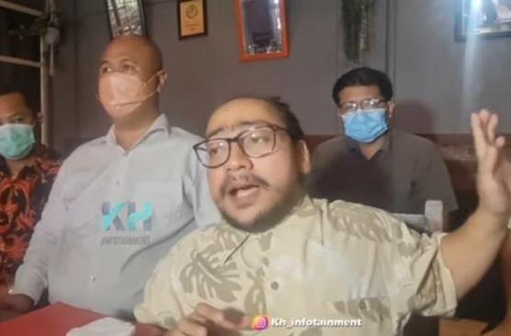 Aktor sinetron Tuyul dan Mbak Yul Reborn, Mueng Engingeng. (YouTube/KH Infotainment)