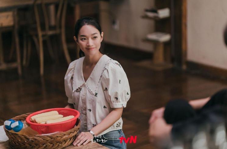 Hometown Cha-Cha-Cha (Instagram/@tvndrama.official)