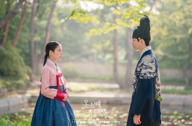 Pesona Lee Se Young di The Red Sleeve Cuff (Instagram/@mbcdrama_now)