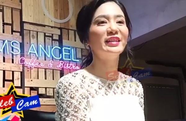 Bunga Zainal (YouTube.com)