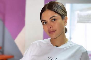 Nikita Mirzani Flawless dengan Rambut Blonde Panjang: Manglingi Banget!