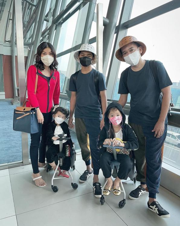 Potret Thania dan Thalia Putri Onsu di Labuan Bajo (Instagram/@ruben_onsu)