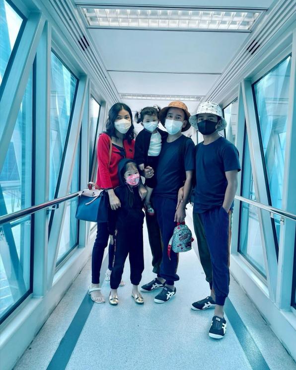 Potret Thania dan Thalia Putri Onsu di Labuan Bajo (Instagram/@betrandpetoputraonsu)