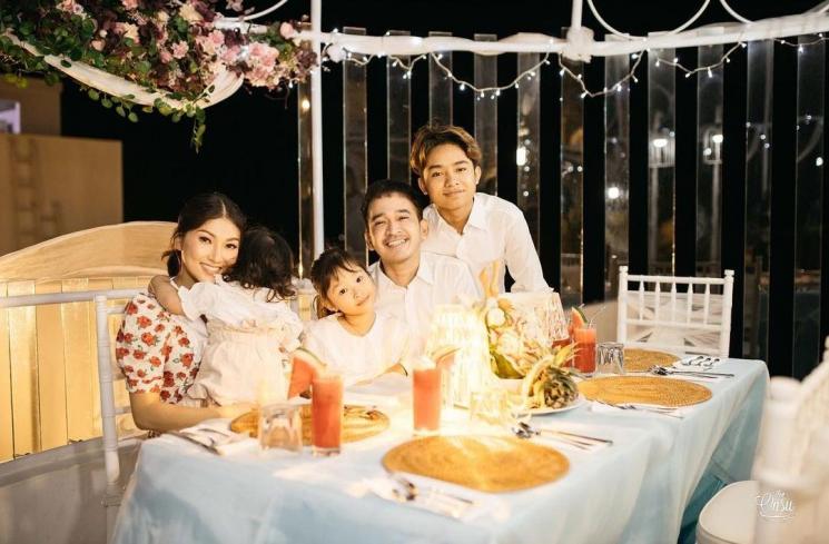 Potret Romantis Ruben Onsu dan Sarwendah di Labuan Bajo (Instagram/sarwendah29)
