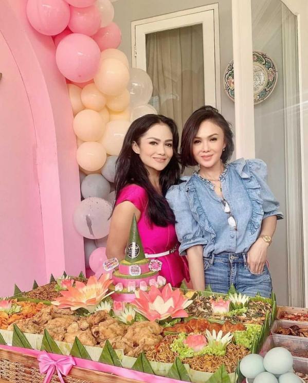 Krisdayanti dan Yuni Shara (Instagram/@krisdayantilemos)