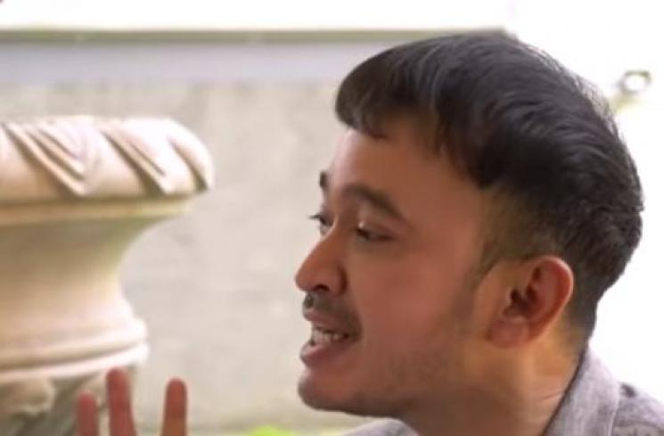 Sarwendah belikan lipstik Ruben Onsu terlalu menor. (Youtube/TransTVOfficial)