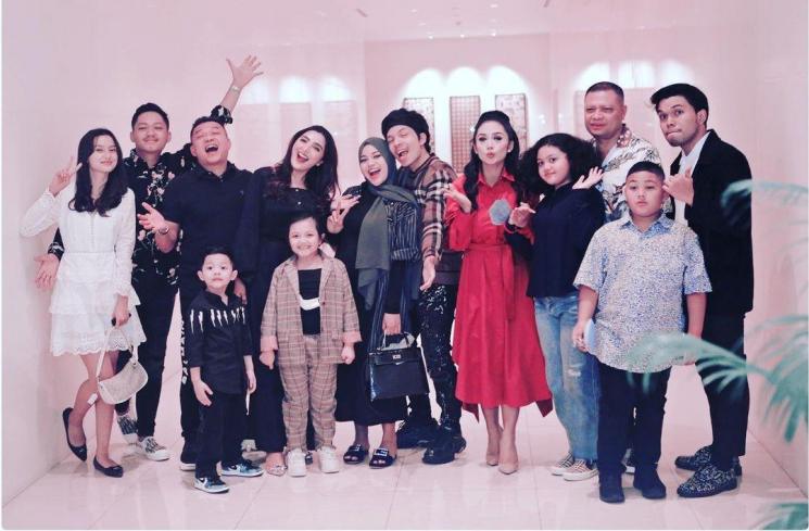 Momen Kompak Amora Lemos dan Arsy (Instagram/@atanlemosphotowork)