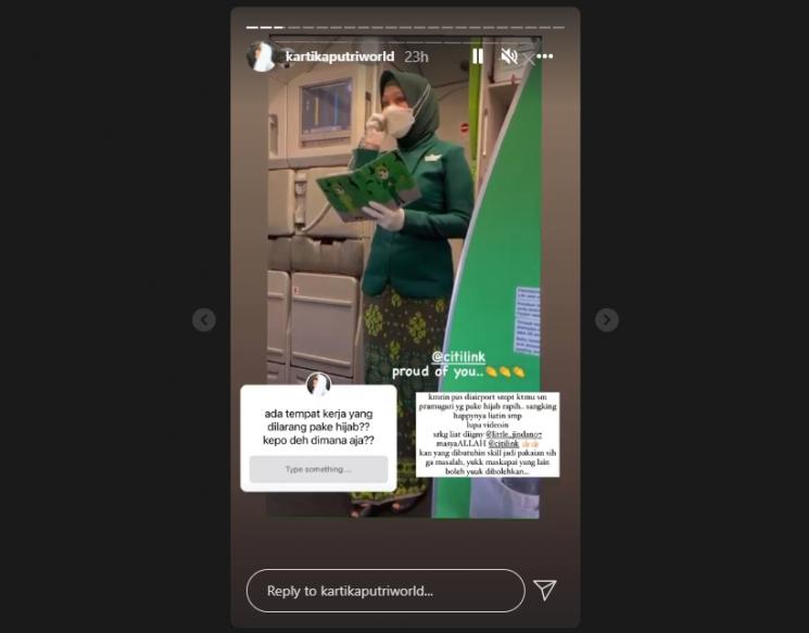 Kartika Putri soroti gaya hijab pramugari yang tidak rapi. (Instagram/kartikaputriworld)