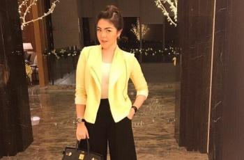 9 Transformasi Tina Toon dari Penyanyi Cilik sampai Jadi Wakil Rakyat