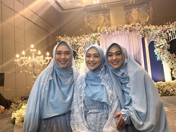 Oki Setiana Dewi, Ria Ricis, Shindy Putri (MataMata.com/Yuliani)