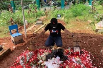 Ngotot Pindahkan Makam Vanessa Angel, Doddy Sudrajat Tak Pedulikan Keluarga Bibi Ardiansyah