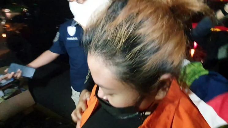 Putri Nia Daniaty, Olivia Nathania alias Oi resmi ditahan [MataMata.com/Evi Ariska]