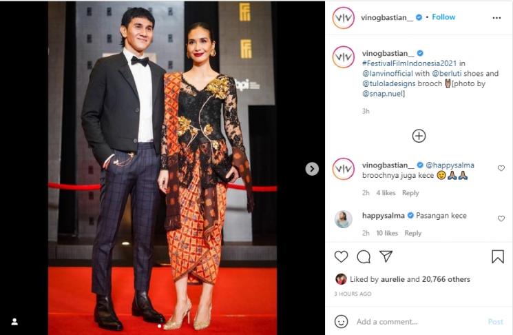 Adu Gaya Artis di Festival Film Indonesia (instagram/vinogbastian__)