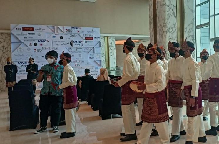 Suasana Pernikahan Ria Ricis dan Teuku Ryan yang digelar di Hotel Intercontinental, Pondok Indah Jakarta Selatan pada Jumat (12/11/2021). (Matamata.com/Rena Pangesti)
