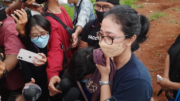 Istri Rony Dozer, Dina Mediana Kurniawati. (MataMata.com/Muhammad Anzar Anas)