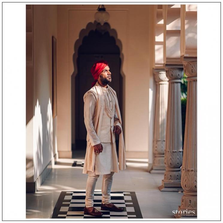 Momen Pernikahan Rajkummar Rao dan Patralekha (Instagram/@sabyasachiofficial)