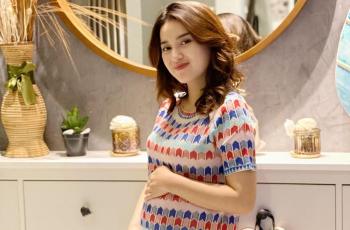 Rosiana Dewi Pamer Pipi Chubby saat Hamil, Auranya Dipuji Habis-habisan