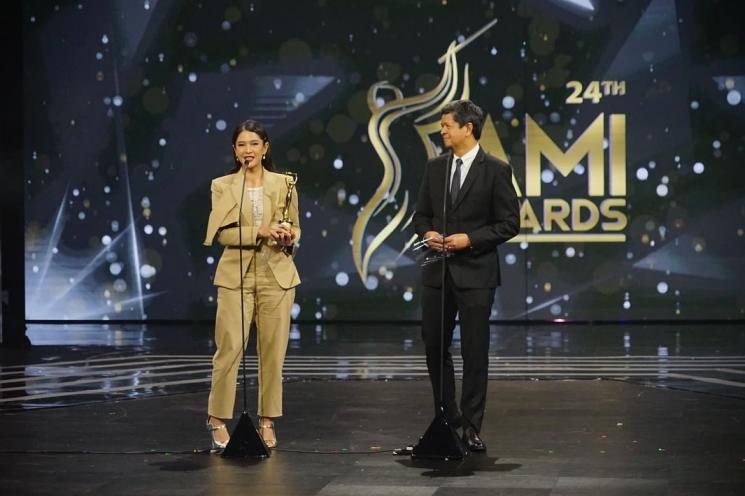 Adu Gaya Artis di AMI Awards (Instagram/@officalrcti)