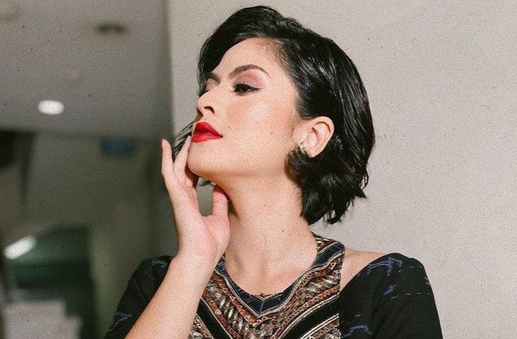 Potret Hana Saraswati 'Buku Harian Seorang Istri' di Anugerah LSF. (Instagram/@hanahaho)